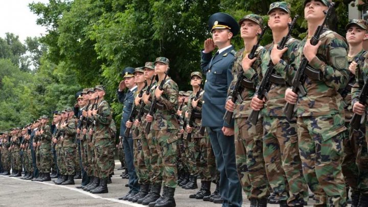 Ostaşii din Brigada "Ştefan cel Mare" au depus jurământul militar