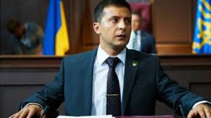 ZELENSKI, COMPORTAMENT STRANIU la o conferință de presă în timpul unei vizite în regiunea Zakarpatia 