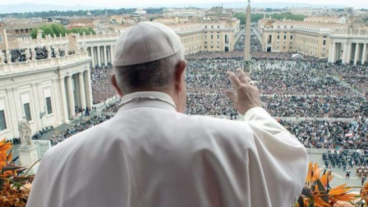 Papa Francisc condamnă prostituţia: Este un viciu dezgustător