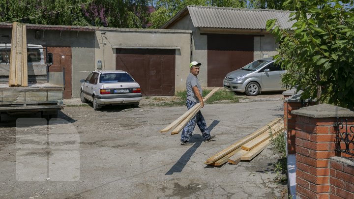 Tablou SUMBRU la Comrat după FURTUNA de ieri. Oamenii povestesc cu groază despre cele văzute (FOTOREPORT)