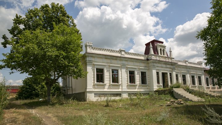 Conacul boierului Bogdasarov, Piatra (FOTOREPORT)