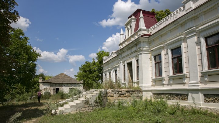 Conacul boierului Bogdasarov, Piatra (FOTOREPORT)