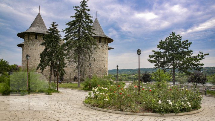  urmele beciului în parcul din preajma cetății Soroca (FOTOREPORT)