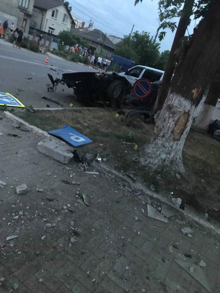 Accident GRAV la Ungheni. O persoană a murit pe loc (FOTO)