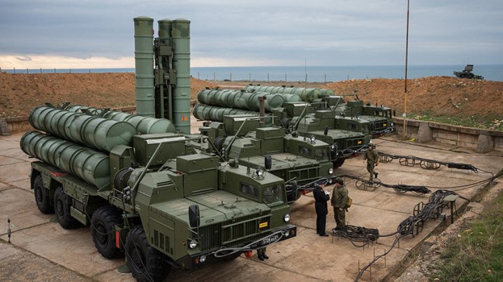 Rusia a trimis în Serbia o divizie de sisteme antirachetă S-400