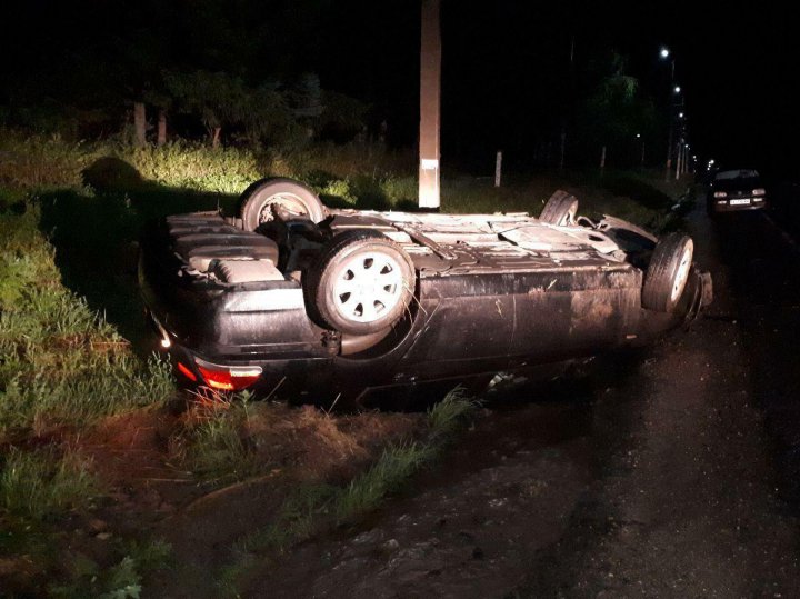 Fiul unuia dintre liderii PAS, implicat într-un ACCIDENT la Rezina. Circula cu viteză (FOTO)