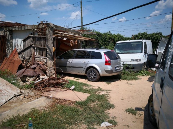 IMAGINI DIN CASA GROAZEI în care au fost omorâte cele două tinere din Caracal (FOTO/VIDEO)