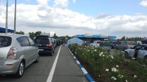 TRAFIC la frontiera de stat. Moldovenii din străinătate revin acasă pentru a-și petrece vacanța alături de cei dragi