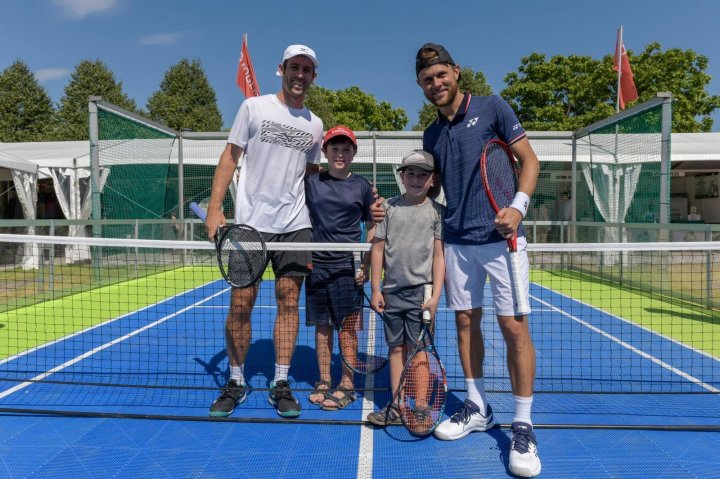 ALBOT, VICTORIE FĂRĂ EMOȚII. Tenismanul a dispus cu 6-4, 6-2 de francezul Gil Simon (FOTO)