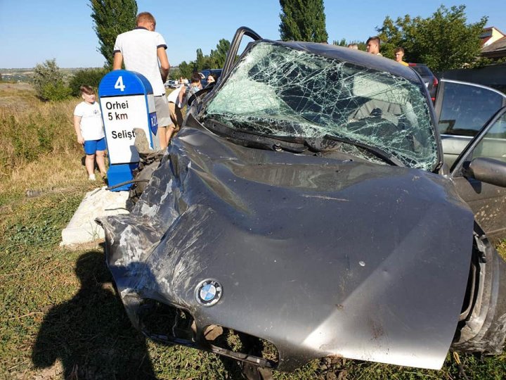 Accident pe traseul Călărași-Orhei. Trei persoane au ajuns la spital, după ce două mașini s-au ciocnit (FOTO/VIDEO)