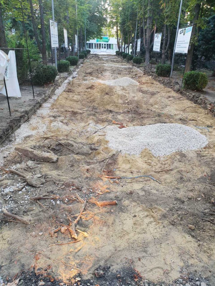 Scuarul Mezon din sectorul Râșcani al Capitalei va fi reamenajat (GALERIE FOTO)