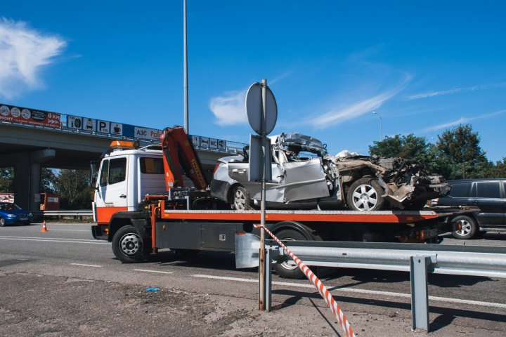 ACCIDENT FATAL în apropiere de Kiev: O mașină cu MOLDOVENI a ajuns sub un TIR. Sunt victime (VIDEO)