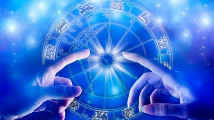 HOROSCOP 4 august: Racii pleacă la drum cu sufletul copleşit de emoţii, iar Scorpionii atenţie la cheltuieli