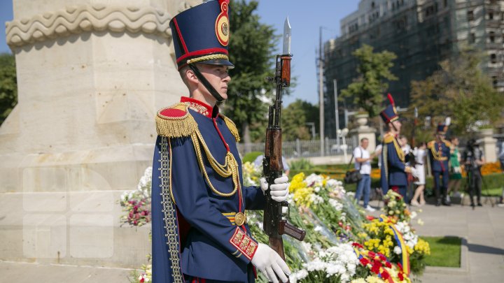 Zuia Independenţei în imagini. Ce s-a întâmplat astăzi în centrul Capitalei (FOTOREPORT)