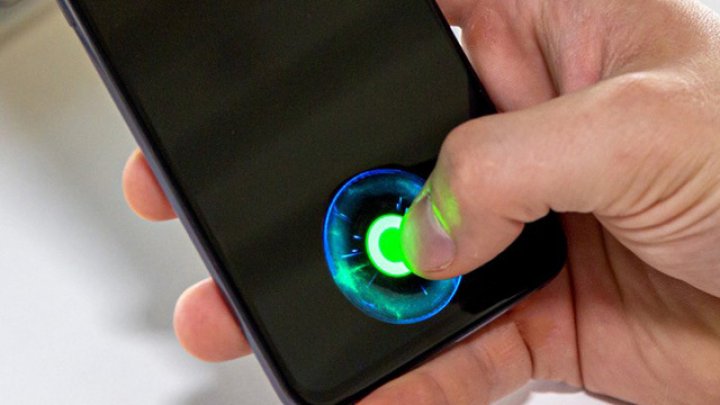 Apple ar putea reintroduce tehnologia Touch ID şi Face ID, folosind noi senzori ascunşi sub ecran