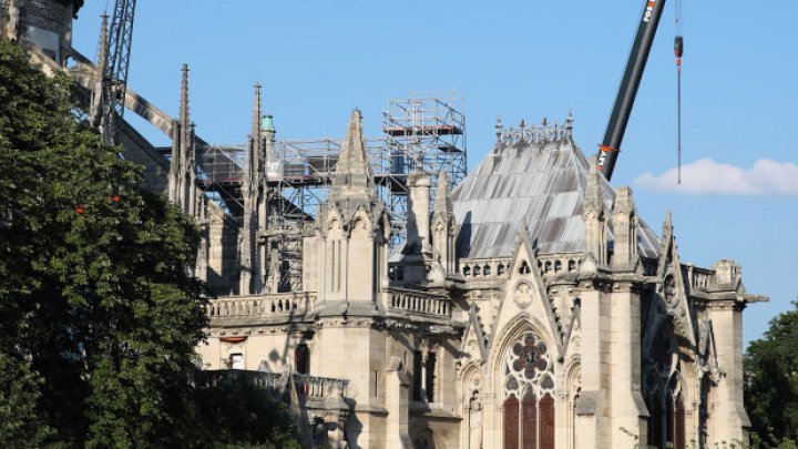 Alertă privind catedrala Notre-Dame din Paris. Este în pericol de a se prăbuşi