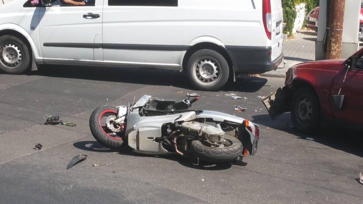 ACCIDENT TERIBIL în România. Un tânăr decedat şi altul în comă, după o coliziune frontală a două motociclete