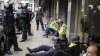 Zeci de persoane, arestate la Paris în timpul protestelor Vestelor Galbene. Autoritățile au folosit gaze lacrimogene