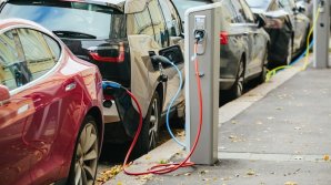 SUA: Producătorii de automobile, obligaţi să-și doteze mașinile electrice și hibride cu sunete de motor artificiale