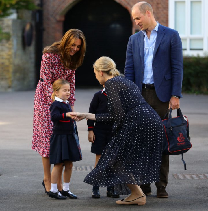 Vezi cum a arătat Prinţesa Charlotte în prima ei zi de şcoală (FOTO)