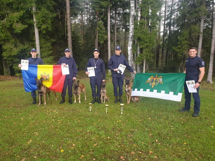 Echipele canine ale Poliției de Frontieră au obținut locuri de frunte la Biatlon ”Letonia 2019” (FOTO)