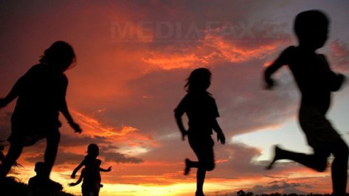 UNICEF: Două milioane de copii din Yemen nu sunt şcolarizaţi 