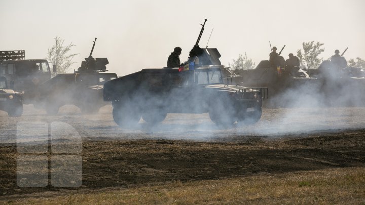 Scutul de foc pe poligonul de la Bulboaca. Militarii au tras cu tunul, obuziere şi sisteme antitanc