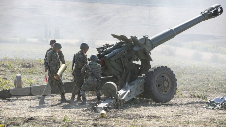 Scutul de foc pe poligonul de la Bulboaca. Militarii au tras cu tunul, obuziere şi sisteme antitanc