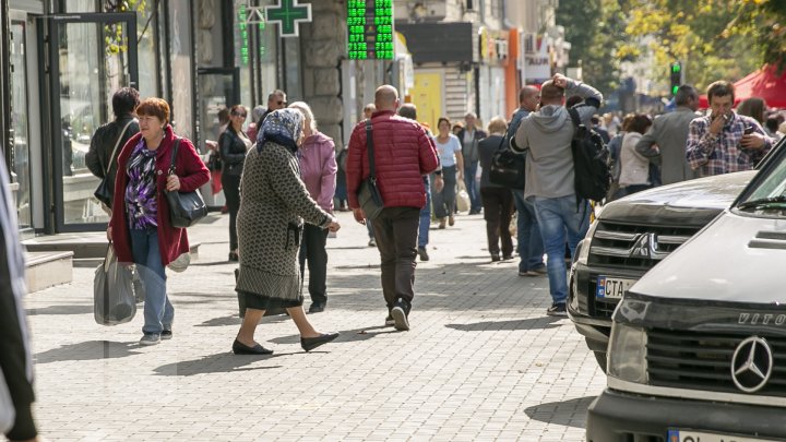 (FOTO) Ziua Internațională a Persoanelor în Etate. Câţi pensionari sunt în Moldova şi care este durata vieții pentru femei şi bărbaţi