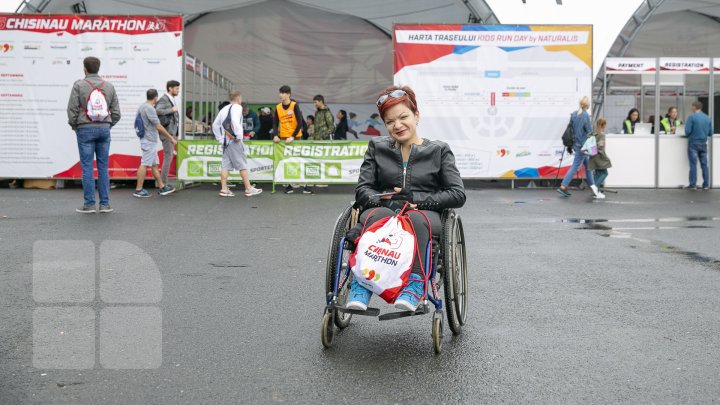 Pregătirile pentru Maraton sunt în toi. În PMAN muncitorii amenajează orășelul sportiv (FOTOREPORT)