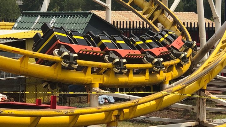 Tragedie într-un parc de distracţii din Mexic. Vagonul unui tren de montagnes russes a sărit de pe şine