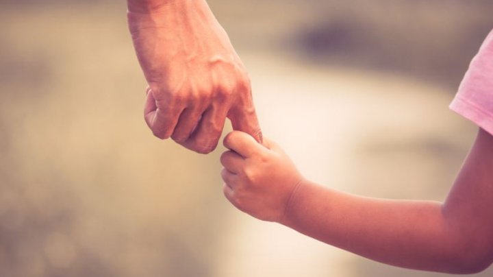 O fetiţă din Rusia nu a fost primită la creșă pentru că îi "speria pe ceilalți copii"