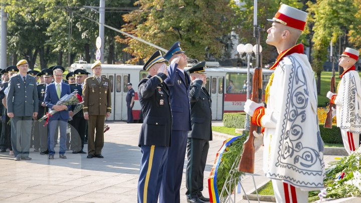 Cum a sărbătorit Armata Naţională a Moldovei cei 28 de ani de la fondare (FOTOREPORT)