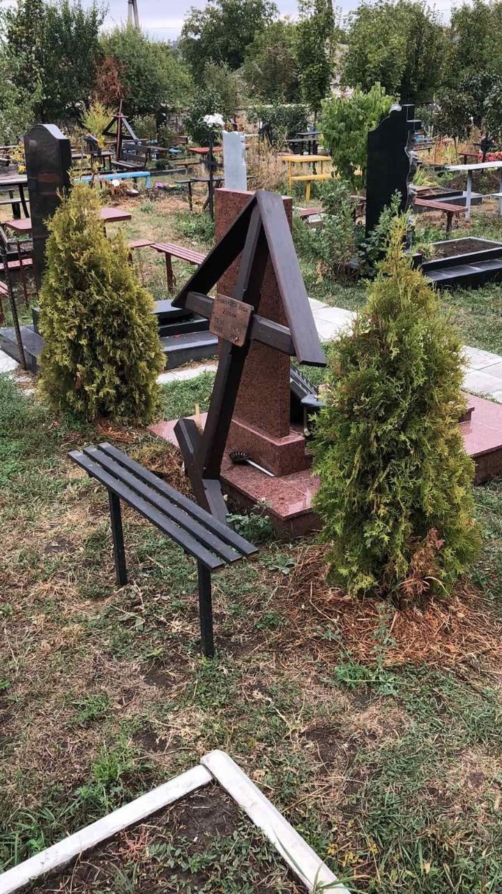 CAZ REVOLTĂTOR la Măgdăceşti. Peste 30 de morminte dintr-un cimitir, VANDALIZATE (FOTO/VIDEO)