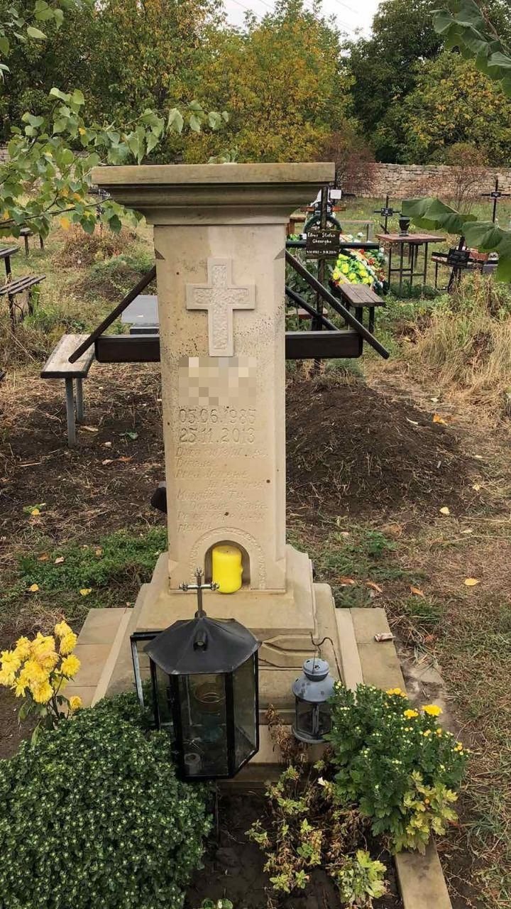 CAZ REVOLTĂTOR la Măgdăceşti. Peste 30 de morminte dintr-un cimitir, VANDALIZATE (FOTO/VIDEO)