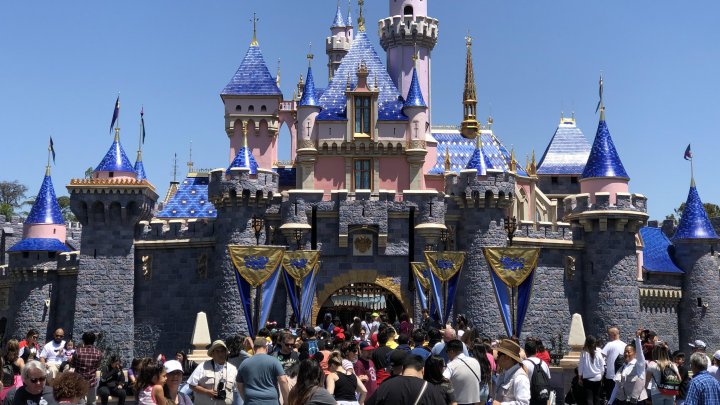 Premieră la Disneyland. Vor fi introduse meniuri vegane la toate restaurantele din parcurile de distracții