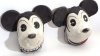 Două măşti Mickey Mouse, deosebit de rare, vor fi scoase la licitaţie în Marea Britanie