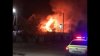 Incendiu devastator la Bălţi. Acoperișul unei case, cuprins de flăcări (VIDEO)