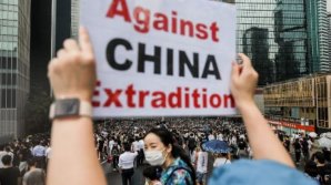 Victorie pentru protestatarii din Hong Kong: Proiectul legislativ privind extrădările în China, suspendat