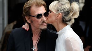 Văduva cântăreţului Johnny Hallyday are un nou iubit. Cine este el