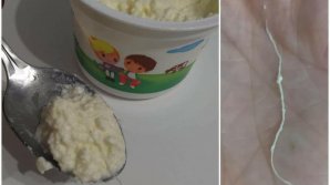 Tu știi ce mănâncă copilul tău? O mamă a gasit un fir de ață într-o cutie cu brânzică (FOTO)