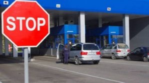 Afacerea unei moldovence, dată peste cap la postul vamal Palanca. Vameşilor nu le venea să creadă ce au găsit în maşina femeii (VIDEO)
