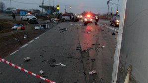O moldoveancă a murit, iar două persoane au fost rănite, în urma unui accident grav, produs în Ucraina (FOTO)