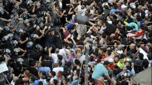 Liban: Saad Hariri, premierul Libanului, demisionează după ce sute de mii de manifestanți au ieșit în stradă