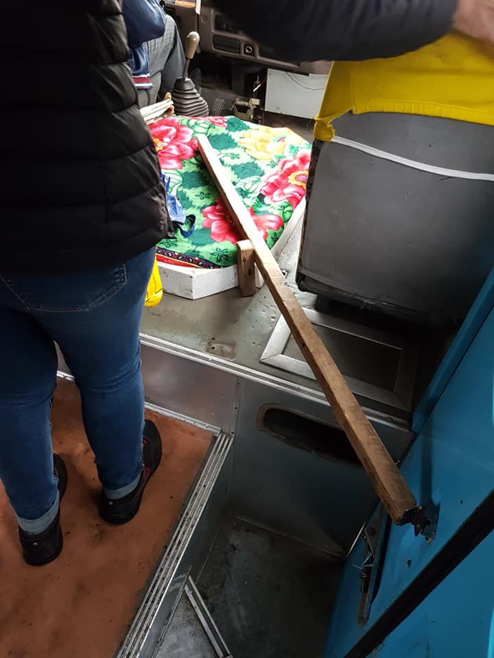 O nouă invenţie la Soroca. Cum se deschide uşa unui autobuz (FOTO)