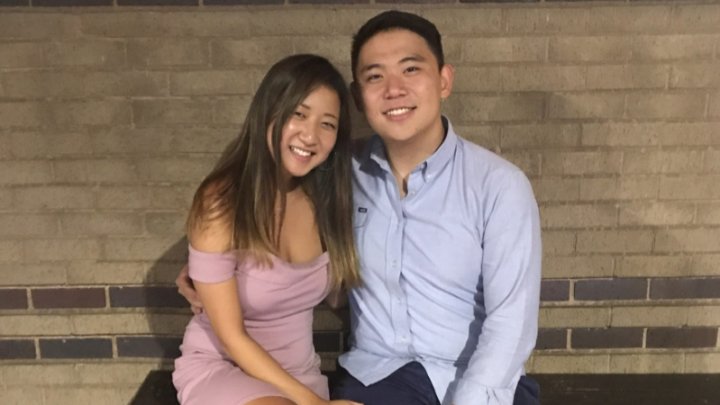 O tânără, acuzată de omor din culpă, după ce iubitul ei s-a sinucis. Ce i-ar fi spus fata în mesaje 