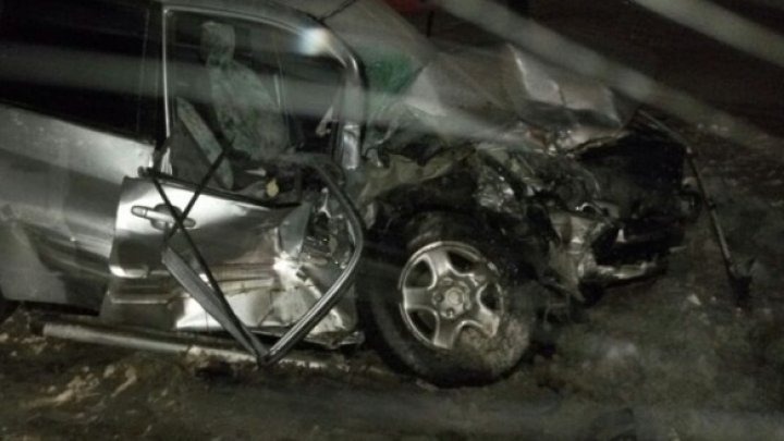 TRAGEDII pe drumurile din ţară: 27 de accidente, cinci morţi şi 46 de răniţi, în acest weekend