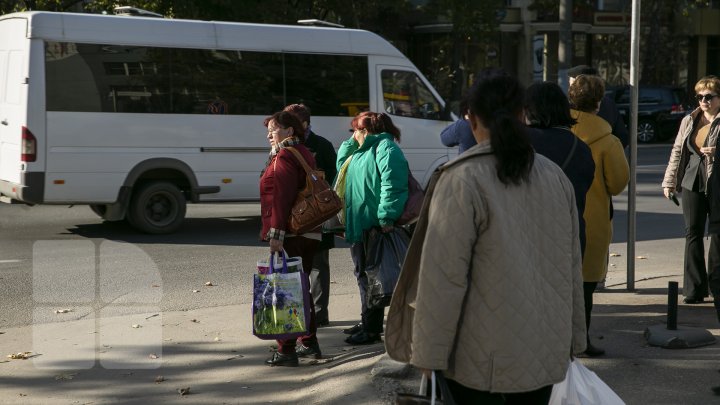 HAOS pe drumurile din țară. Protestul transportatorilor a dat peste cap planurile pasagerilor