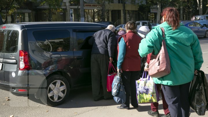 HAOS pe drumurile din țară. Protestul transportatorilor a dat peste cap planurile pasagerilor