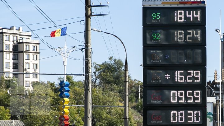 Benzina şi motorina s-au ieftinit. Ce prețuri au afișat stațiile PECO (FOTOREPORT)
